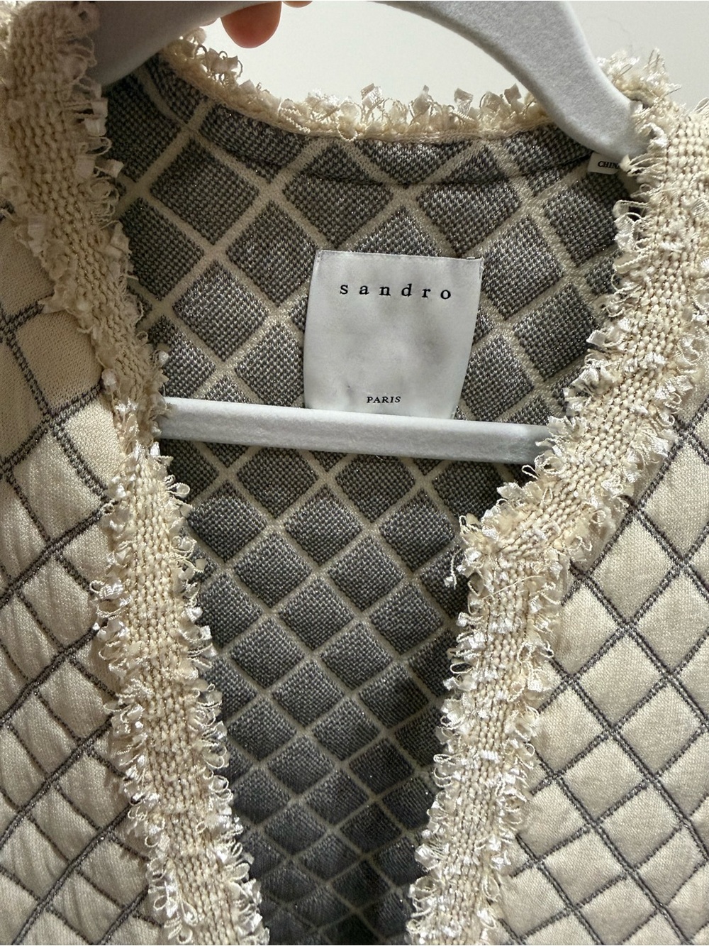 Sandro Cream Quilted Tweed Crop Blazer with Gray Diamond Stitching - Picture 4 of 6